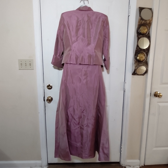 JS Collections Formal Skirt Suit. Size 12 - Picture 13 of 16